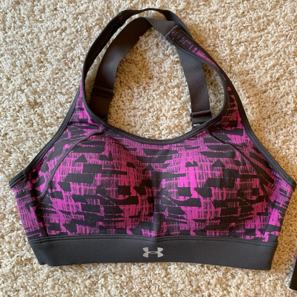 NWT Under Armour sports bra sz Small
